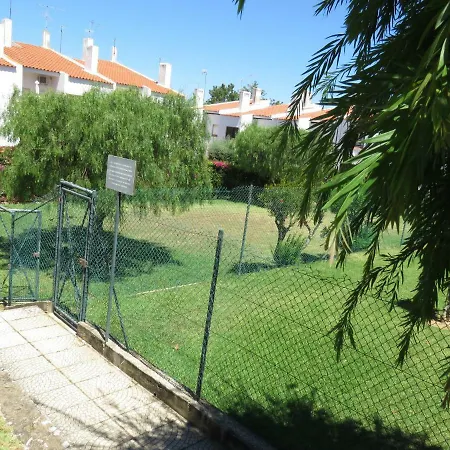 Complexo Das Oliveiras Apartment *